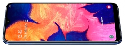 фото Samsung Galaxy A10 в обзоре